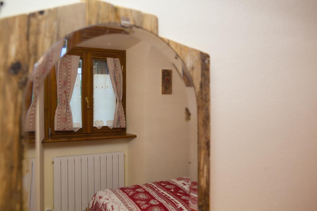 קלוזונה Cottage Casa Felice חדר תמונה