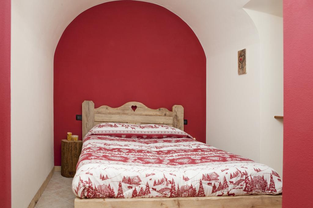 קלוזונה Cottage Casa Felice מראה חיצוני תמונה